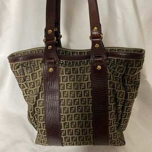 Fendi logo tote